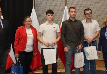 Uczniowie naszej szkoły finalistami w konkursie historycznym