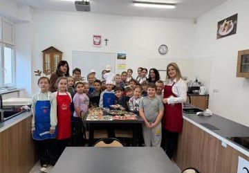 Warsztaty piernikowe z uczniami Szkoły Podstawowej nr 5